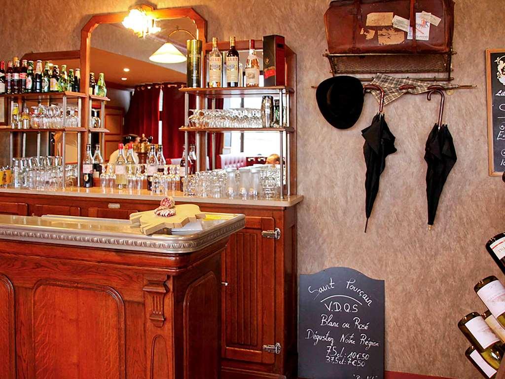 ibis Montluçon Hotel Restaurante foto